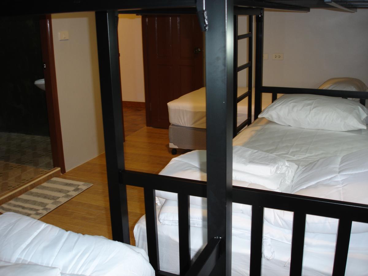 Rak Khun Hostel Chiang Mai Exterior photo